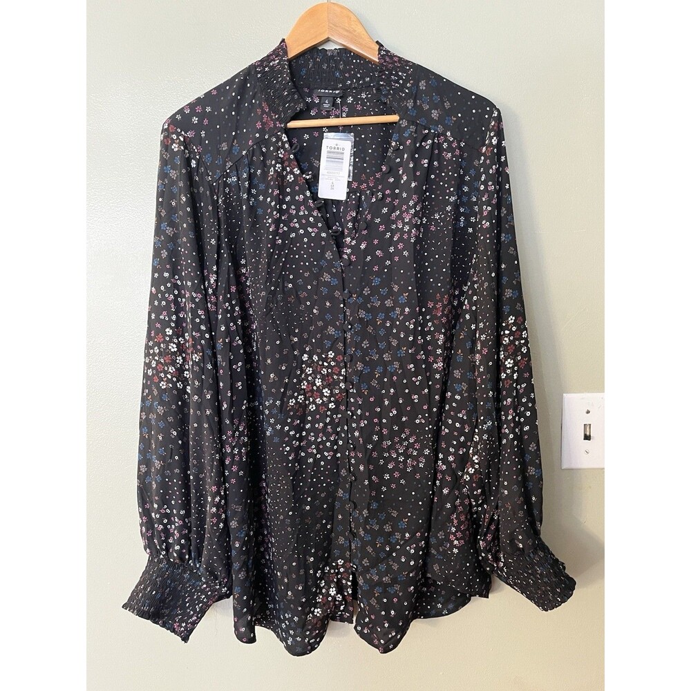 Torrid Womens Plus Button Up Blouse Puff Sleeves Floral Preppy 4X NWT